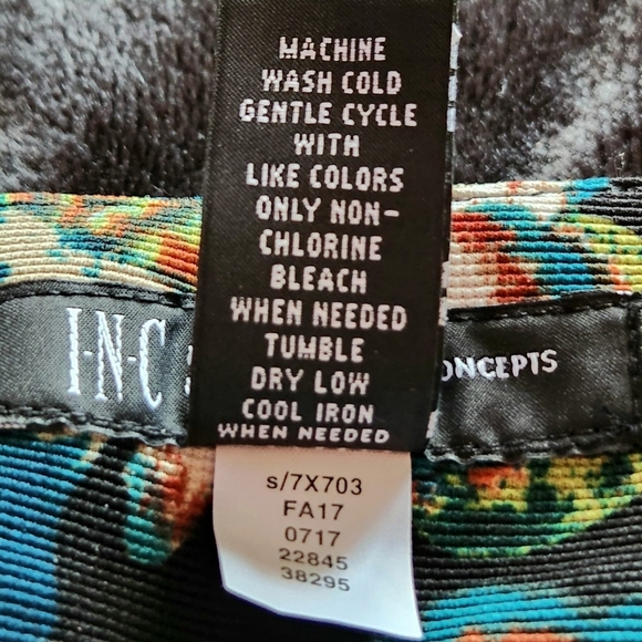 NWT Anna Sui Loves I.N.C. Petite Printed Mini Skirt, Created for Macy's size 2P - Picture 5 of 8